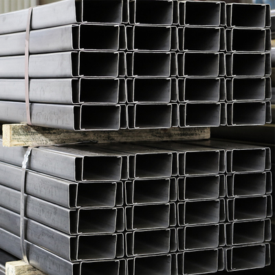 A36 Standar Galvanis C Channel Steel U Channel Ukuran Permukaan HDG