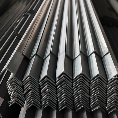 Steel Galvanized Equal Angle Bar 50 * 50mm Q345B Untuk Jembatan
