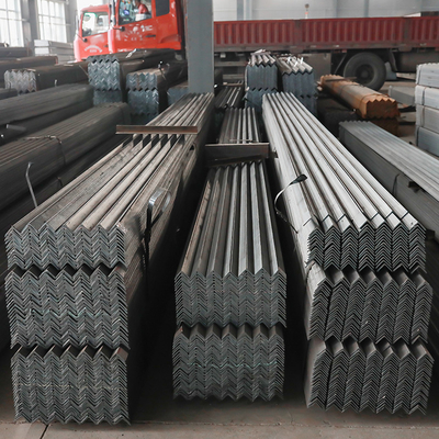 40 * 40mm Steel Slotted Angle Untuk Menara Transmisi Besi Galvanis