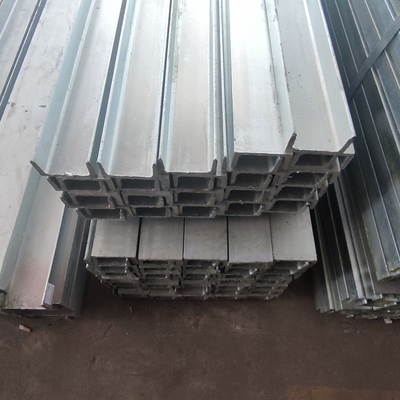 Saluran Baja OEM Galvanis Permukaan Seng Batang Besi Logam Prepainted Untuk Bangunan