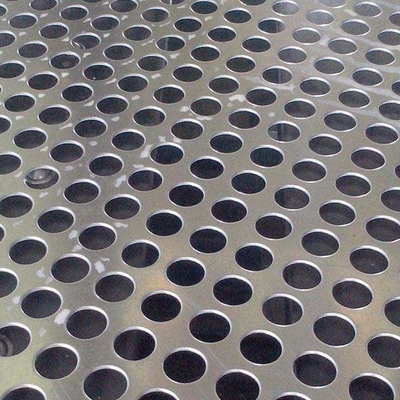 Lembaran Stainless Steel Berlubang 0.4mm 0.5mm 0.6mm Pelat Logam Panel Dekoratif